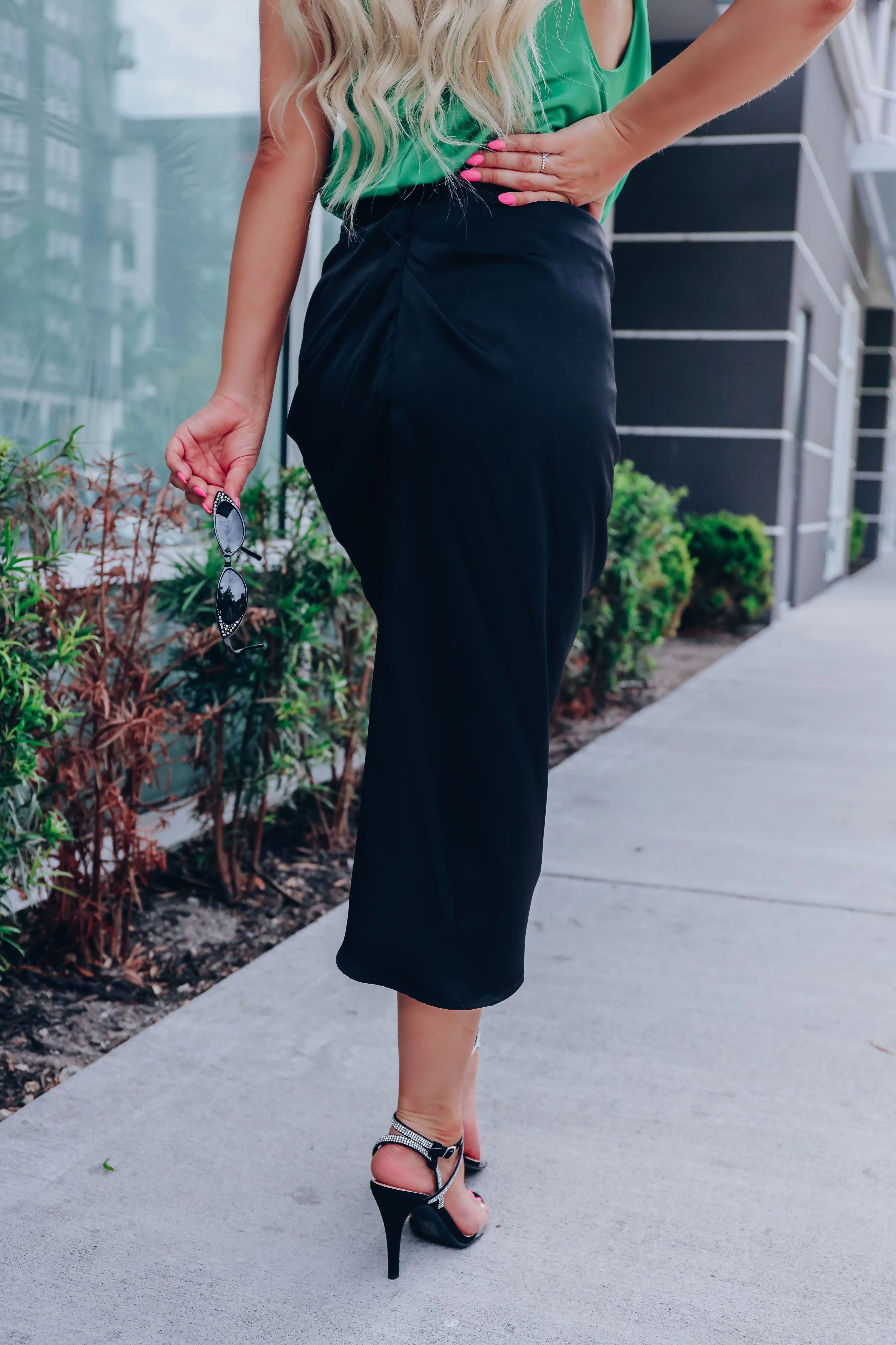 Hepburn Side Slit Satin Midi Skirt - Black