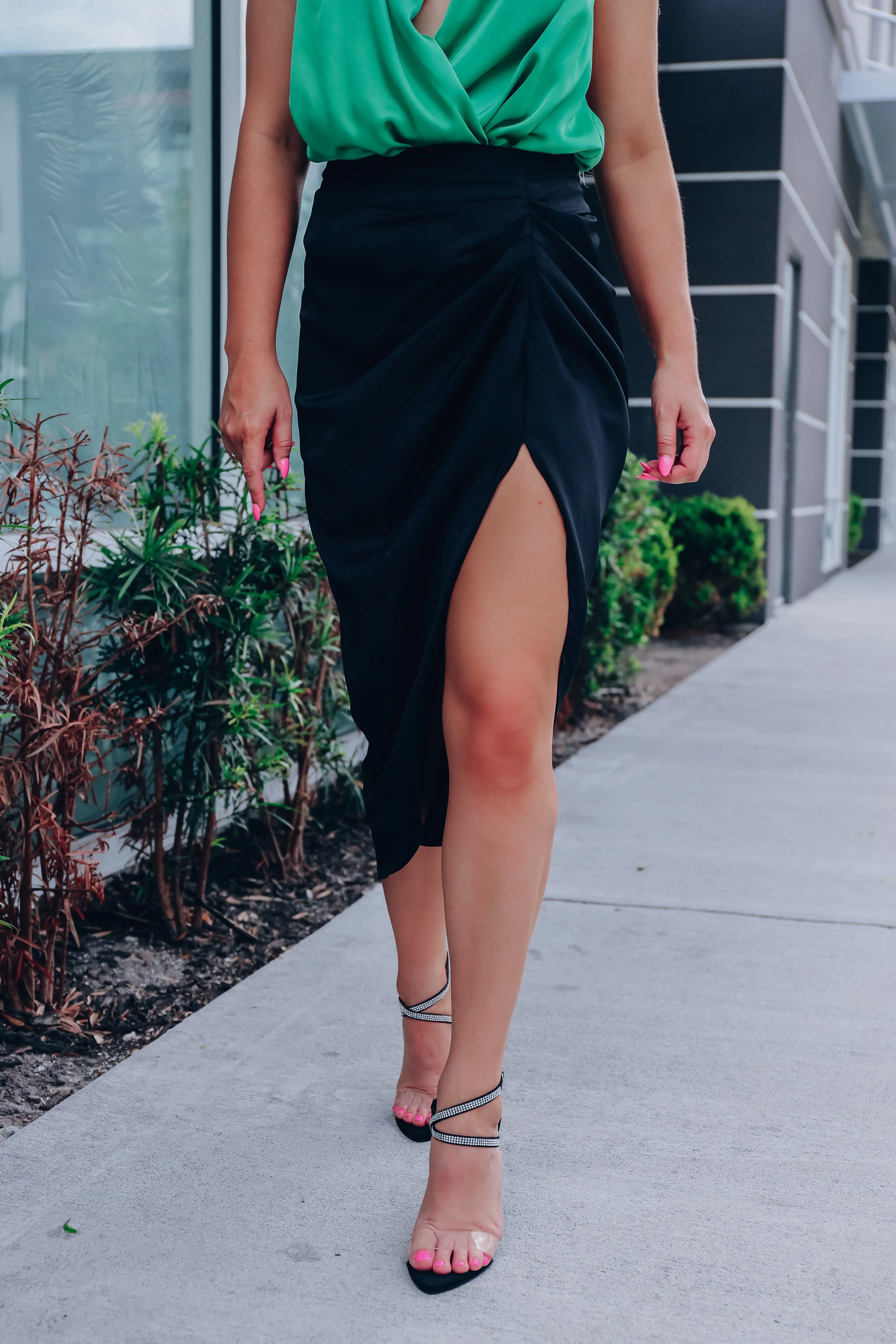 Hepburn Side Slit Satin Midi Skirt - Black